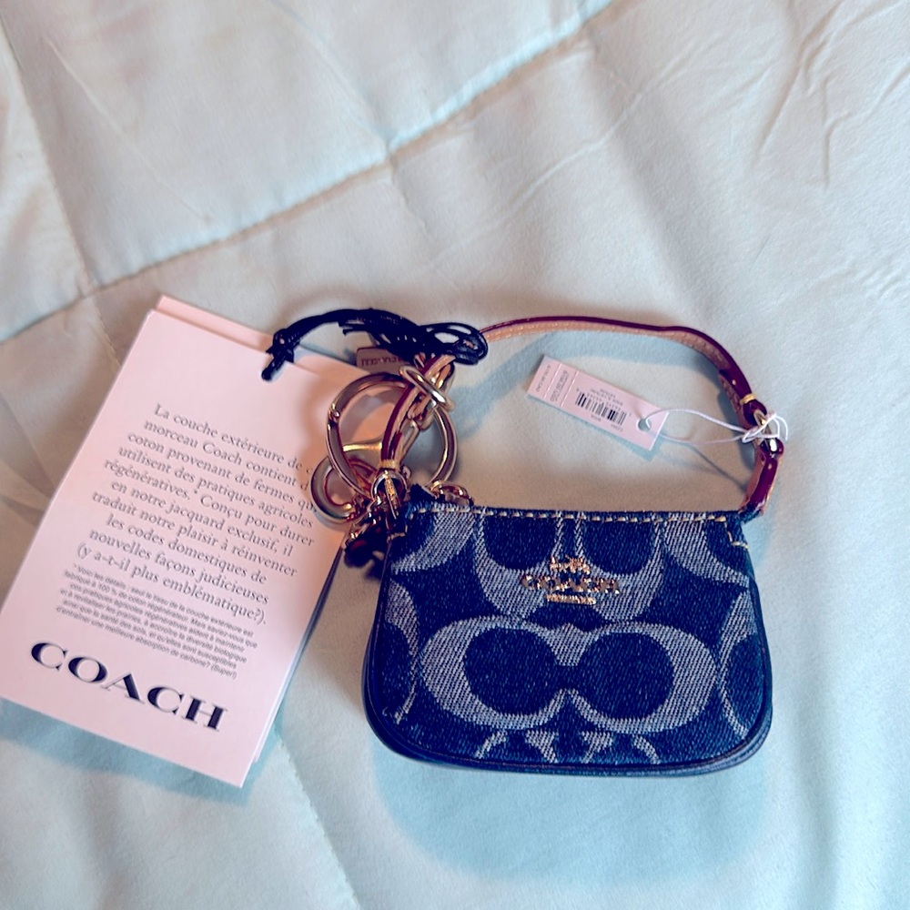 New Coach CZ085 Mini Nolita Bag
Charm In Signature Denim